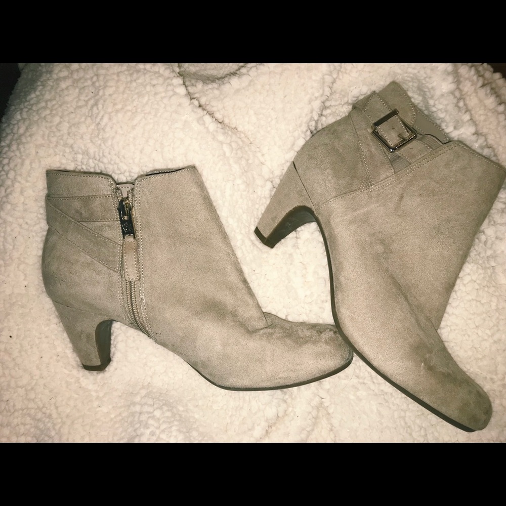 heeled booties